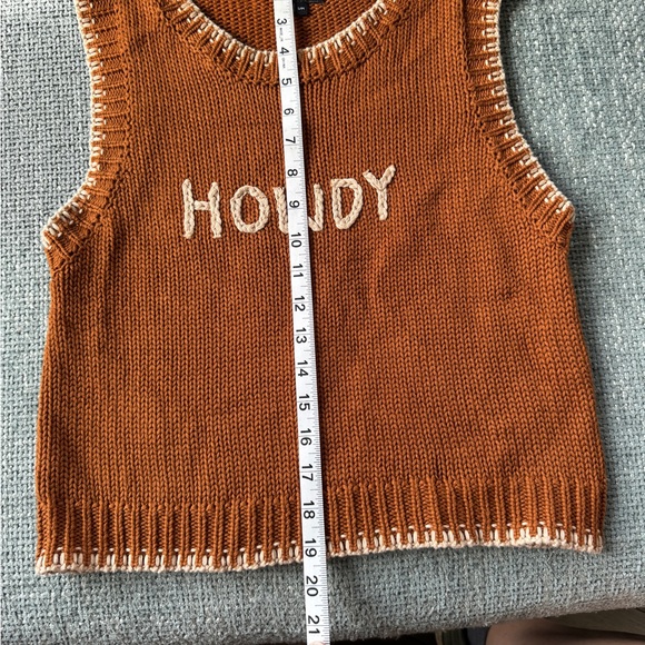 Debut HOWDY Rust Knit Sweater Vest with Cream Trim - Picture 6 of 7